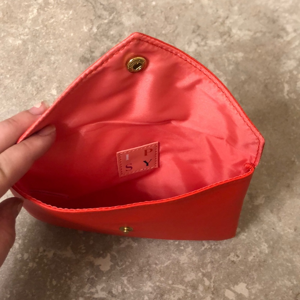 Ipsy bag - Picture 3 of 3